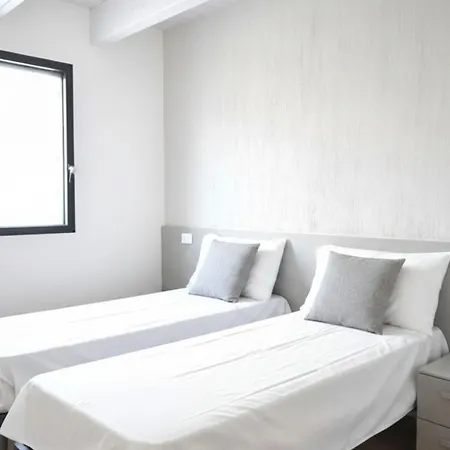 Se310 - Senigallia, Trilocale Di Design Con Ac, Garage E Corte Esterna *