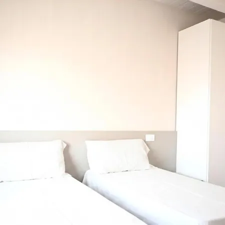 Se310 - Senigallia, Trilocale Di Design Con Ac, Garage E Corte Esterna